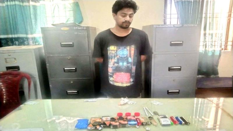 সুন্দরগঞ্জে চেয়ারম্যানের ভাতিজা ইয়াবা ট্যাবলেট বিক্রয়কালে গ্ৰেপ্তার