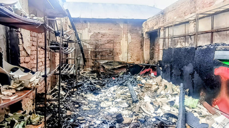 শ্রীপুরে ভয়াবহ অগ্নিকাণ্ডে ৩০ লাখ টাকার ক্ষয়ক্ষতি