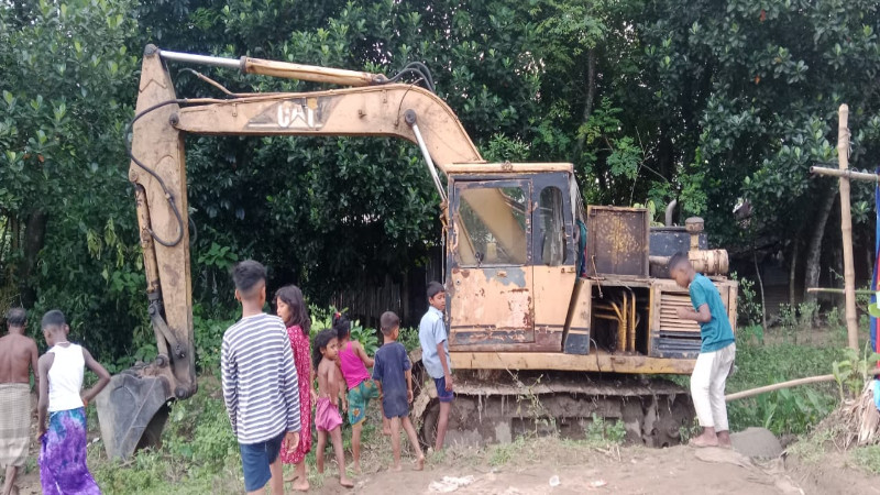বালু লুটপা‌টের ঘটনায় ৫‌টি মামলা ছাতকে অভিযানেও থামছে না অবৈধ বালু উত্তোলন,গ্রেপ্তার ২