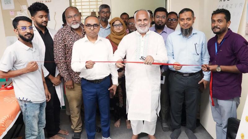 নগর ভবনের স্বেচ্ছাসেবী সংস্থা ভিশনস্প্রিং সহযোগিতায় চোখের দৃষ্টি পরীক্ষা ও চশমা প্রদান