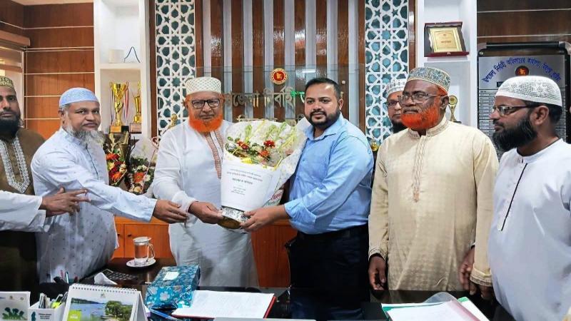 ইউএনওকে এমপির সংবর্ধনা ঘিরে বিতর্ক, প্রশাসনিক নিরপেক্ষতা নিয়ে প্রশ্ন