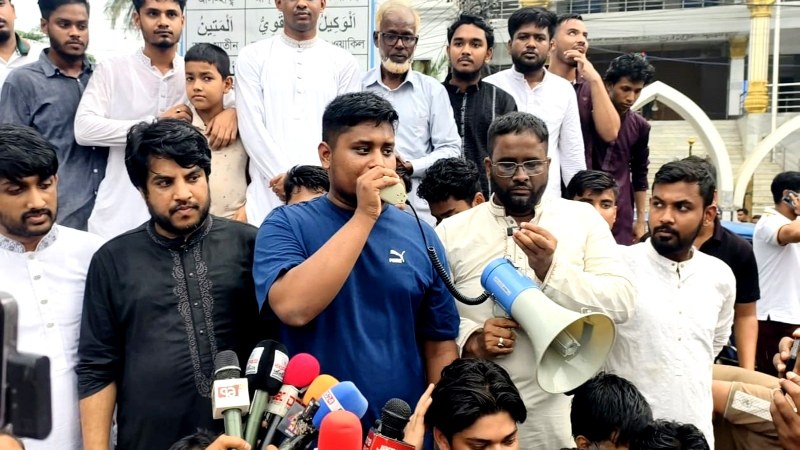 গণভোট নিয়ে জনগণের প্রত্যাশা পূরণ না হওয়ায় সাধারণ মানুষের মধ্যে হতাশা তৈরি হয়েছে – হাসনাত আবদুল্লাহ