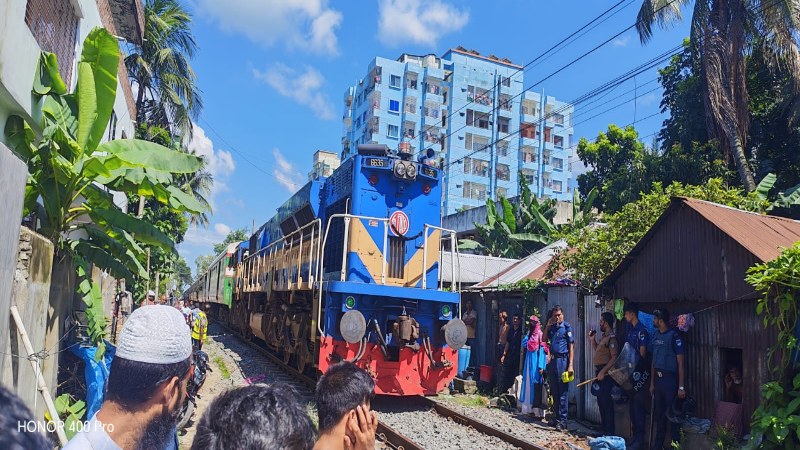 কুষ্টিয়ায় সুন্দরবন এক্সপ্রেসে যাত্রীদের ছুরিকাঘাতের অভিযোগ টিটি’র বিরুদ্ধে, আহত ২