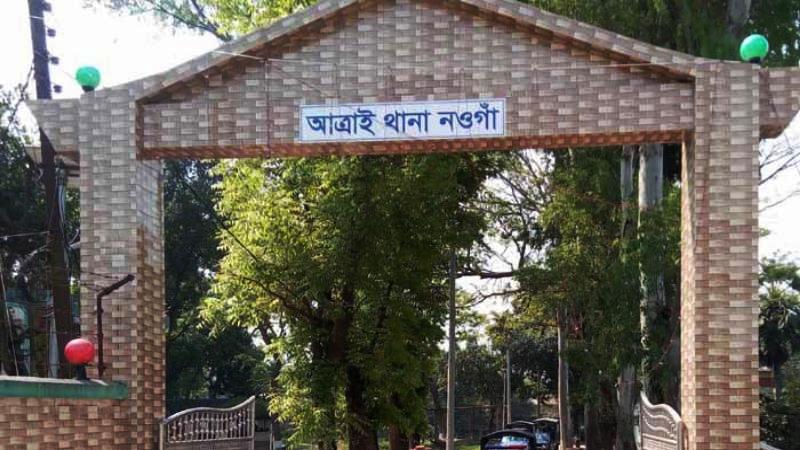 আত্রাইয়ে স্কুলছাত্রীকে ডেকে নিয়ে ধর্ষণের অভিযোগ, প্রধান আসামি গ্রেপ্তার