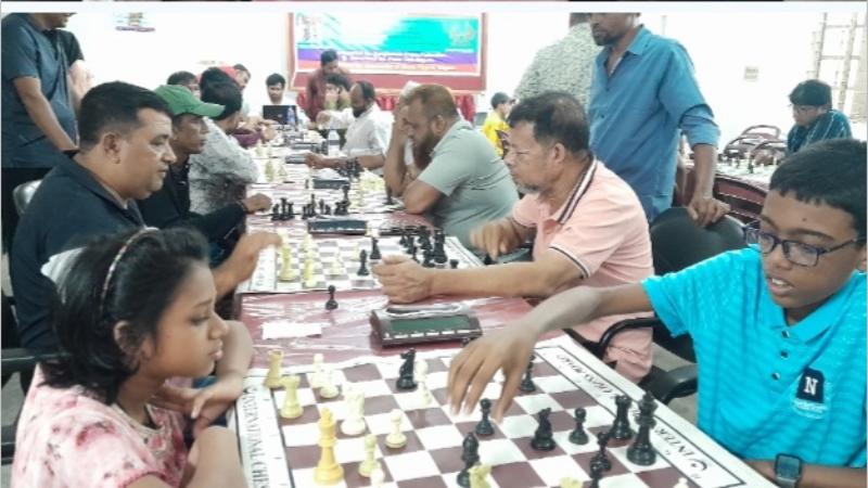 মাগুরায় দুই দিনব্যাপী আকাই স্মৃতি সংসদ আন্তর্জাতিক রেটিং দাবা প্রতিযোগিতার উদ্বোধন