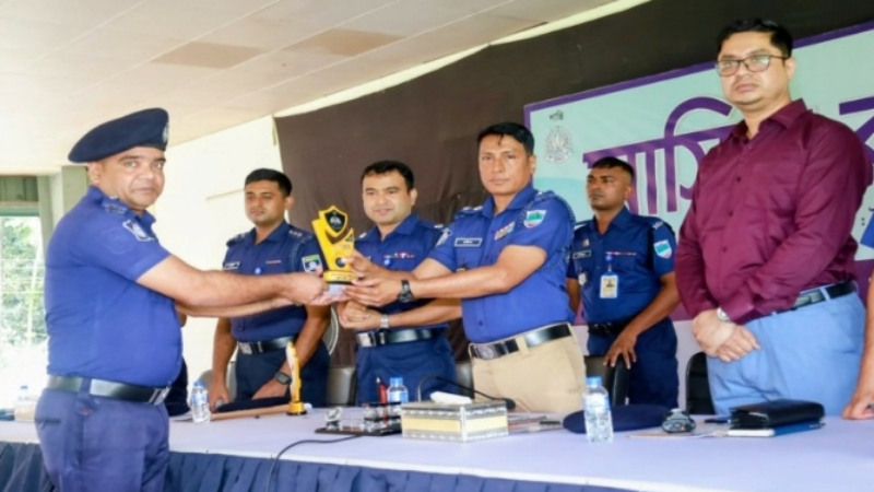 যশোর জেলার শ্রেষ্ঠ ওসি নির্বাচিত হলেন চৌগাছা থানার মামুনুর রশিদ পিপিএম