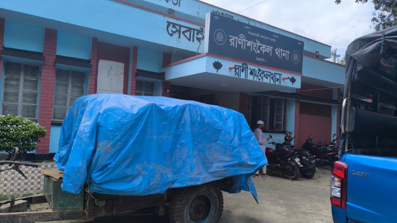 রাণীশংকৈলে সরকারি চাল পাচারকালে আটক ২-নেপথ্যে ইউনিয়ন বিএনপি নেতা