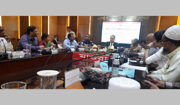 জেলায় স্কুল কলেজে মোবাইল ফোন মটর সাইকেল নিষিদ্ধ ছাত্রছাত্রীরা রাত ৮ টার পরে বাইরে নয়