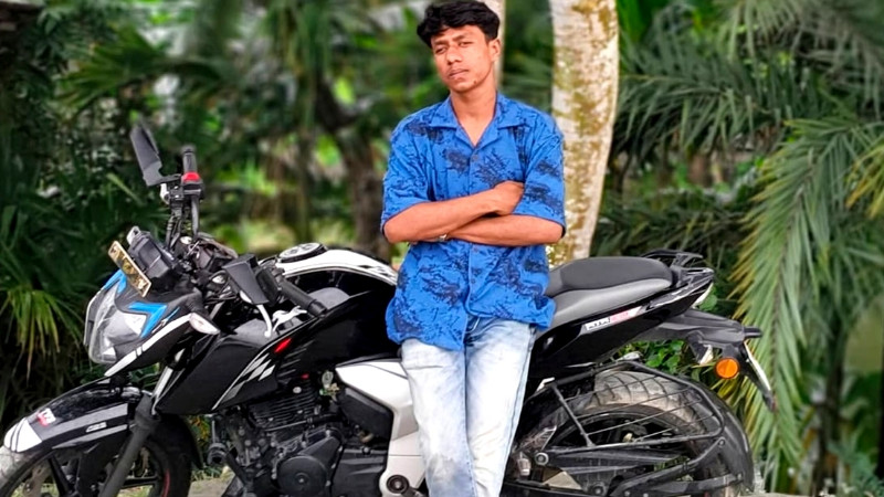 ভোলা-চরফ্যাশন মোটরসাইকেল-সিএনজি’র মুখোমুখি সংঘর্ষে শিক্ষার্থীর মৃত্যু : আহত-৩