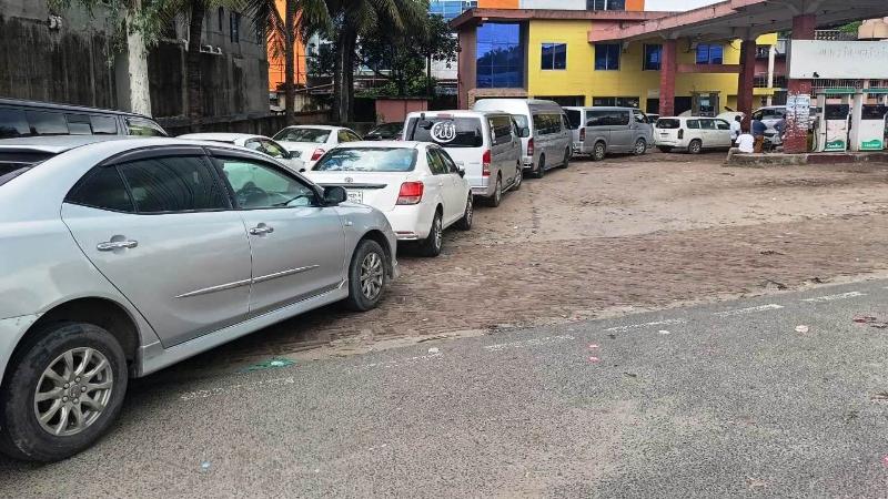 গ্যাস সংকটে ব্যাপক ক্ষতির মুখে শিল্পকারখানা,চরম দুর্ভোগে মানুষ