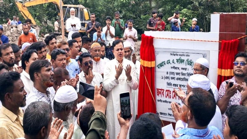 শিক্ষার উন্নয়নে অবকাঠামো নির্মাণে সরকার সর্বোচ্চ গুরুত্ব দিচ্ছে – এমপি মোশারফ হোসেন