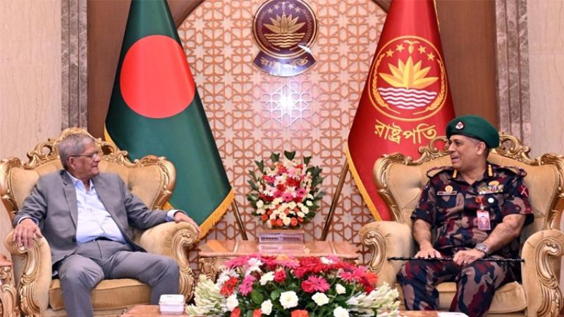 চোরাচালান, মাদক ও সীমান্ত হত্যা বন্ধে কার্যকর ব্যবস্থা নিতে বিজিবির প্রতি রাষ্ট্রপতির আহ্বান
