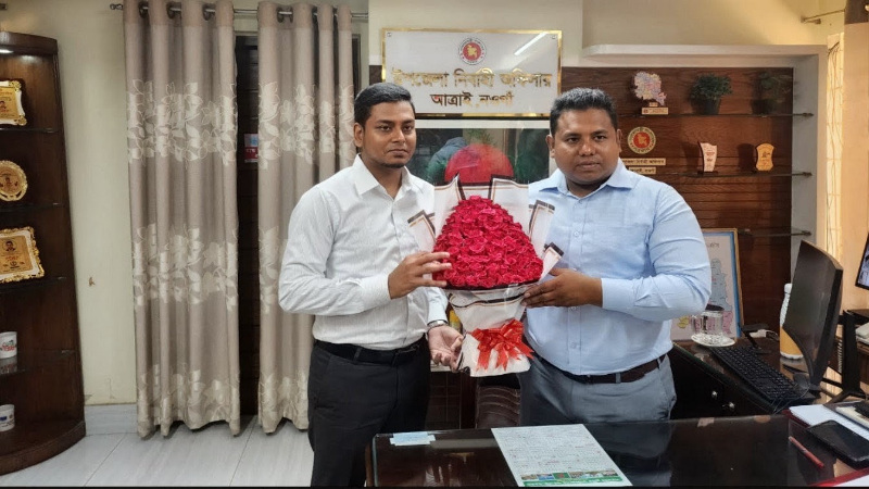 আত্রাইয়ে নবাগত এসিল্যান্ড মো. আতিকুর রহমানের যোগদান