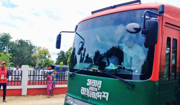 কিশোরগঞ্জে পৌঁছেছেন প্রধানমন্ত্রী