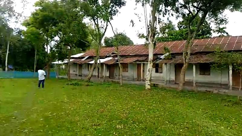 ভুয়া শিক্ষার্থী দেখিয়ে দেড় কোটি টাকার ভবন- রাণীশংকৈলে ছাত্রশূন্য গাজিরহাট কলেজে অভিনব প্রতারণা