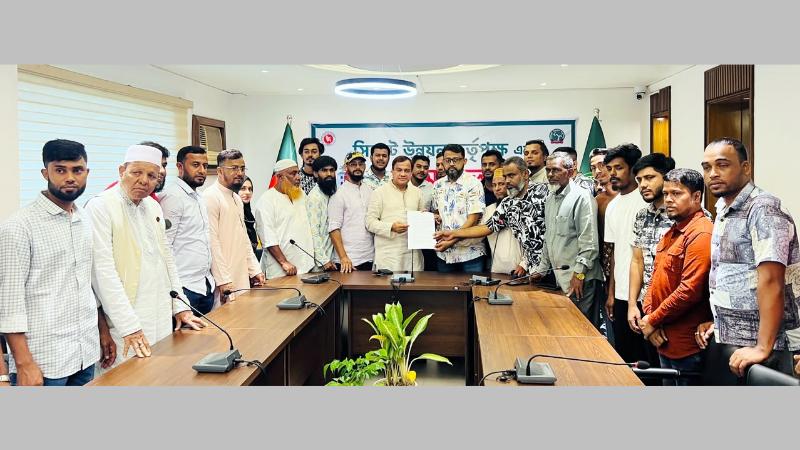 শিশু-কিশোরদের শারীরিক ও মানসিক বিকাশে খেলার মাঠ অপরিহার্য: কয়েস লোদী