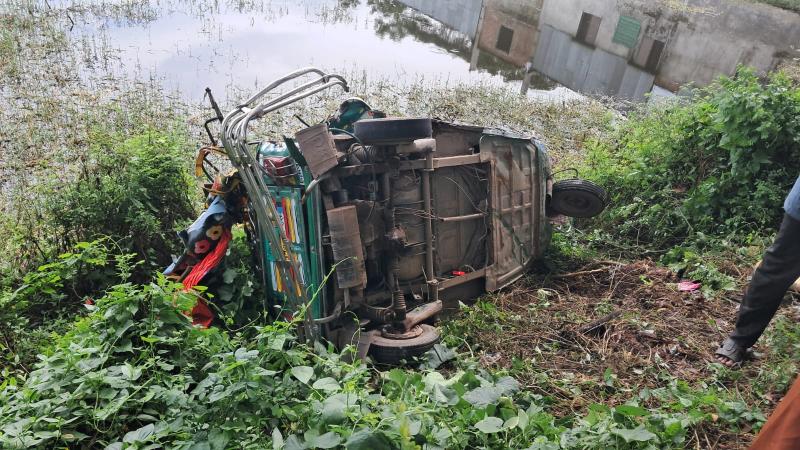 চাঁদপুরে ট্রাক-অটোরিকশা সংঘর্ষে নারী নিহত, আহত ২