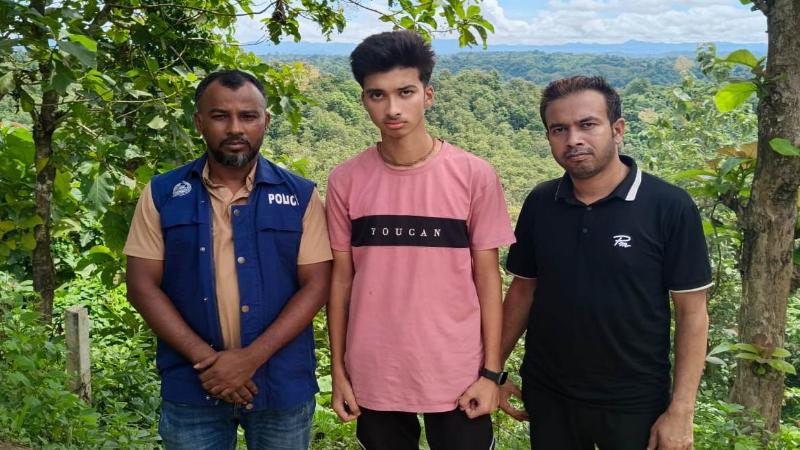 চাঁদপুরে নিখোঁজ স্কুলছাত্র বান্দরবানের দুর্গম পাহাড়ে উদ্ধার