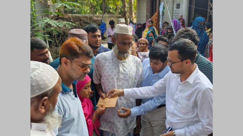 মেঘনায় ট্রলারডুবি: ক্ষতিগ্রস্তদের ১ লাখ টাকা আর্থিক সহায়তা