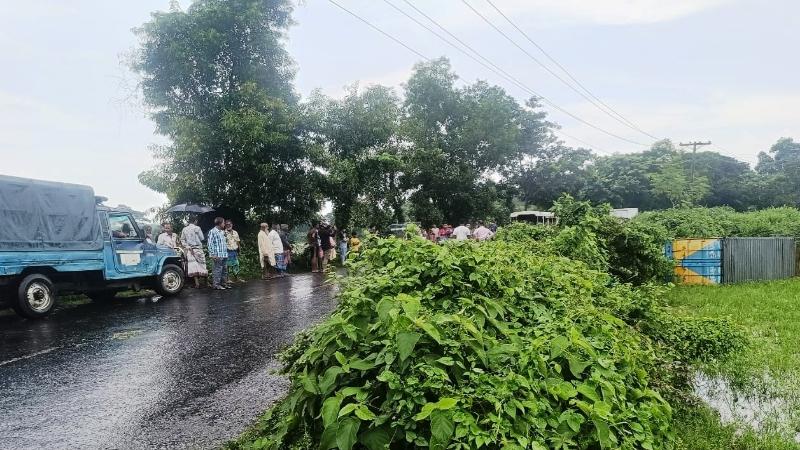 কালিয়াকৈরে সিএনজি-কাভার্ডভ্যান মুখোমুখি সংঘর্ষে মা-ছেলেসহ নিহত- ৪, দুজন আহত