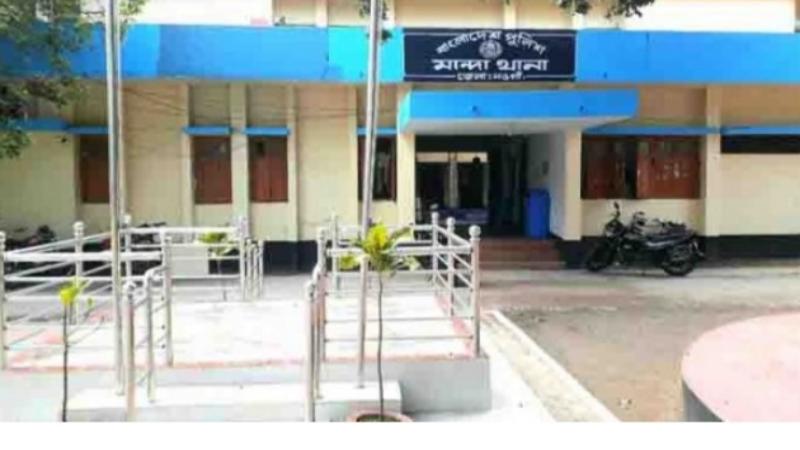 নওগাঁর মান্দায় বসতবাড়ি কেনার পর চাঁদা না দেওয়ায় হাতুড়ি পেটায় আহত ব্যক্তির মৃত্যু