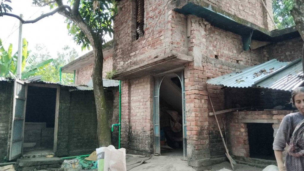 বদলগাছীতে ভিজিএফ তালিকায় স্বচ্ছল পরিবার, স্বজনপ্রীতির অভিযোগ চেয়ারম্যানের বিরুদ্ধে