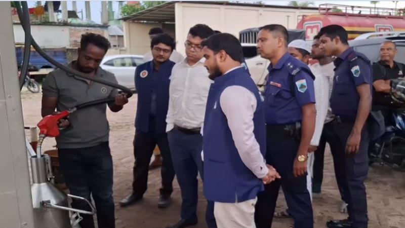 তেলের পরিমাপ কারচুপি ও মজুত প্রতিরোধে জয়পুরহাটে অভিযান