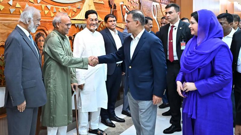 ৮১তম জাতিসংঘ সাধারণ পরিষদের অধিবেশনে যোগ দিতে নিউইয়র্ক রওনা হয়েছেন প্রধানমন্ত্রী