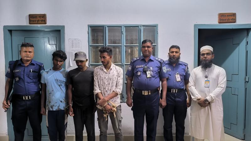 রাণীশংকৈলে গাঁজার আড্ডায় ৩ যুবক আটক- ভ্রাম্যমাণ আদালতে কারাদণ্ড