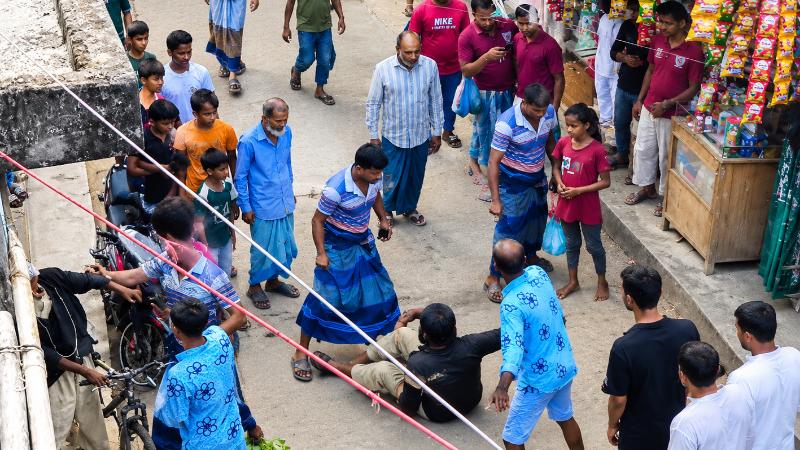 সুনামগ‌ঞ্জের মানসিক ভারসাম্যহীন ব্যক্তিকে মারধরের অভিযোগ, ভাইরাল ভিডিও ঘিরে নিন্দার ঝড়